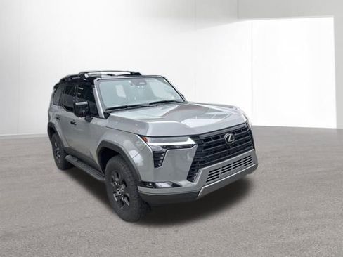Used 2024 Lexus GX 550 image 7