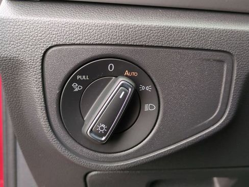 Used 2023 Volkswagen Atlas SE image 16