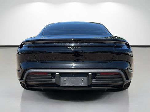 Used 2022 Porsche Taycan image 4