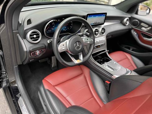 Used 2022 Mercedes-Benz GLC 300 4MATIC w/ AMG Line image 3