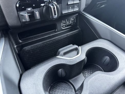 Used 2022 RAM 1500 Big Horn image 15