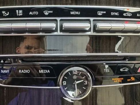 Used 2018 Mercedes-Benz C 300 Sedan image 37