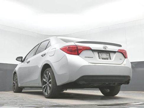 Used 2018 Toyota Corolla SE FWD image 33