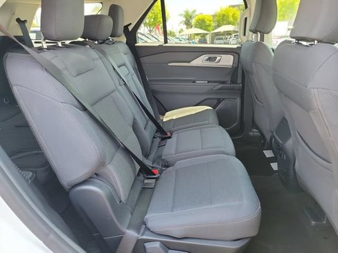 Used 2026 Ford Explorer Active RWD image 19