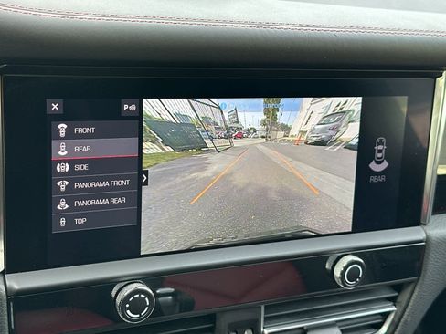 Used 2025 Porsche Macan S image 23