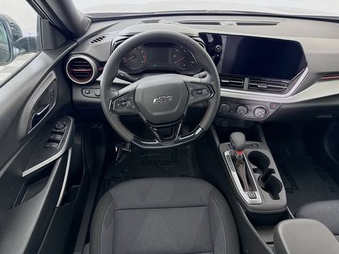 New 2026 Chevrolet Trax RS FWD image 23
