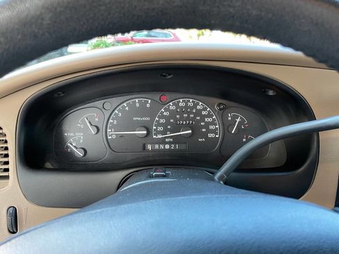 Used 2001 Ford Ranger XLT image 17