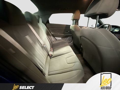 Used 2024 Hyundai Elantra SEL FWD image 24