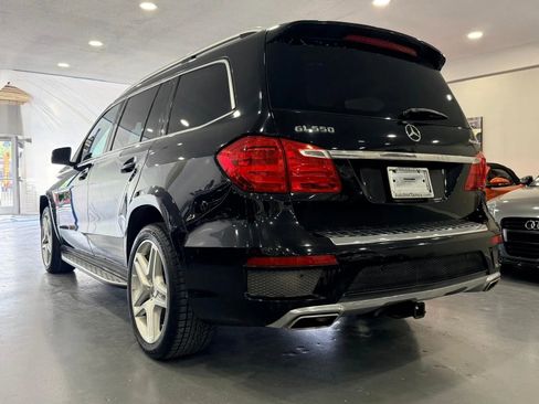 Used 2013 Mercedes-Benz GL 550 4MATIC image 6