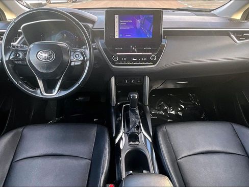 Used 2024 Toyota Corolla Cross XLE w/ Convenience Package AWD/4WD image 14