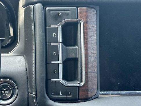 Certified 2024 GMC Yukon Denali Ultimate AWD/4WD image 43