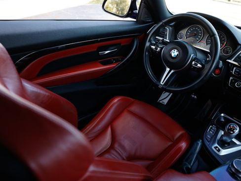 Used 2020 BMW M4 Coupe image 25