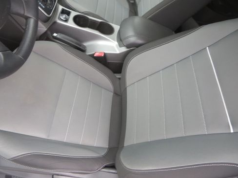 Used 2013 Ford Escape SE w/ Class II Trailer Tow Pkg image 15