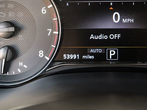 Used 2022 INFINITI QX80 Luxe image 24