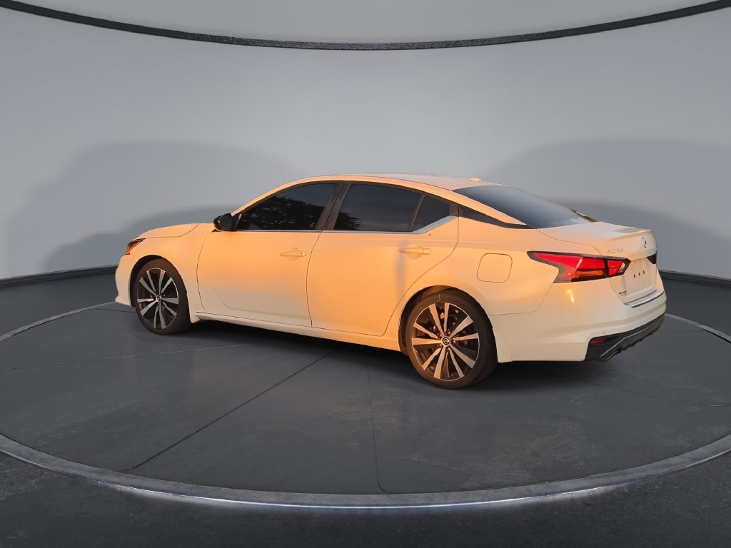 Used 2022 Nissan Altima 2.5 SR FWD image 6
