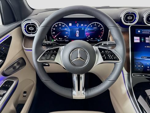 New 2026 Mercedes-Benz GLC 300 4MATIC image 11