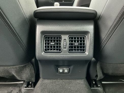 Certified 2025 Toyota Camry SE AWD/4WD image 21