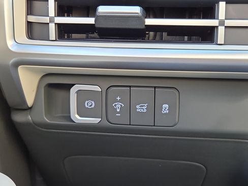 New 2026 Hyundai Santa Fe SE image 14