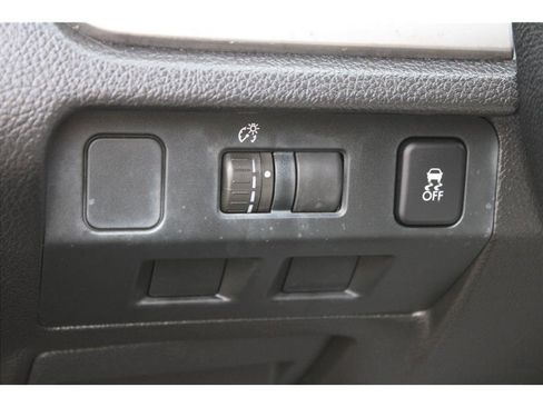 Used 2014 Subaru Crosstrek 2.0i Premium image 14