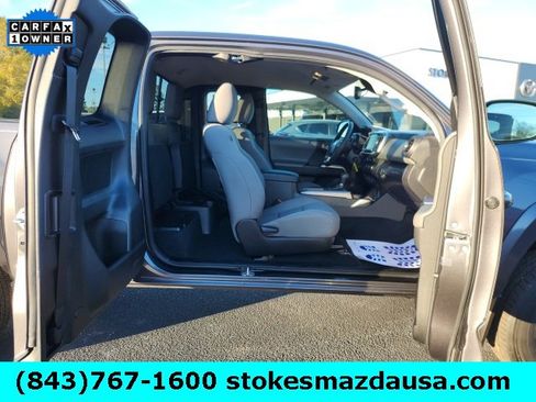 Used 2022 Toyota Tacoma SR5 image 3