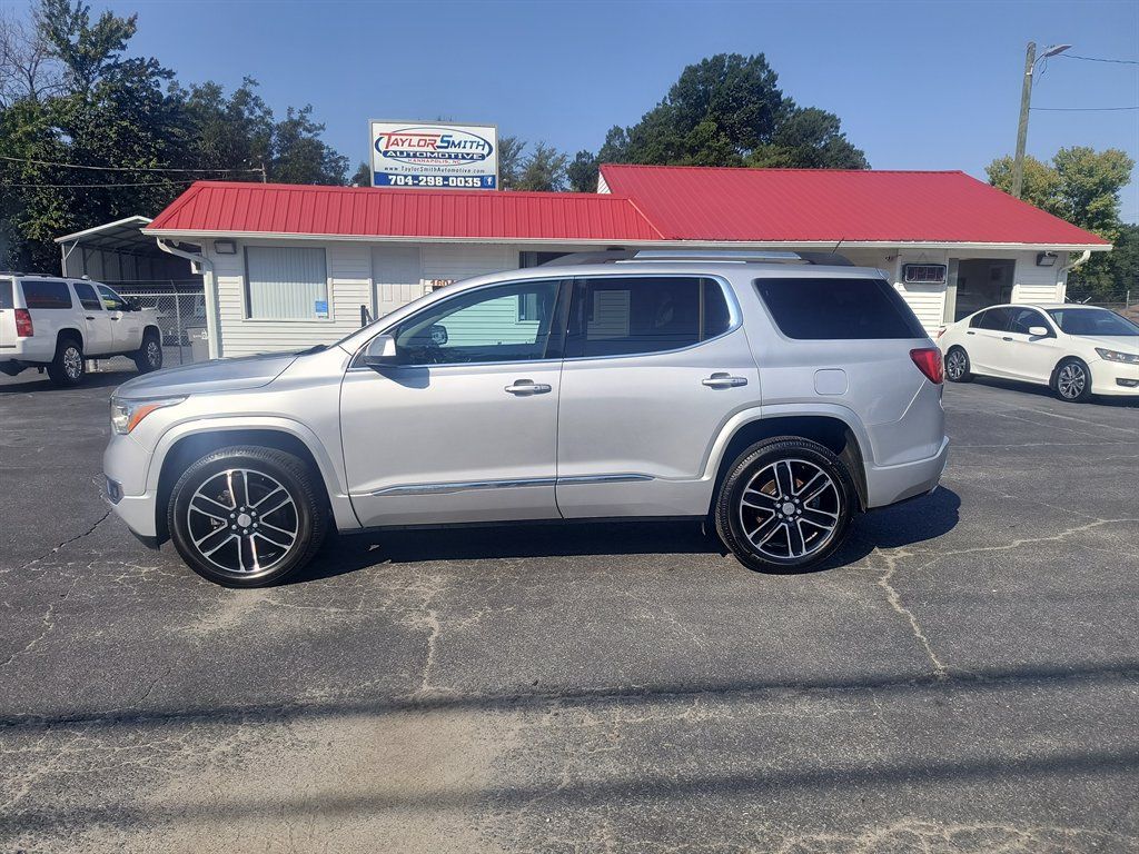 Used 2017 GMC Acadia Denali w/ Technology Package AWD/4WD image 2