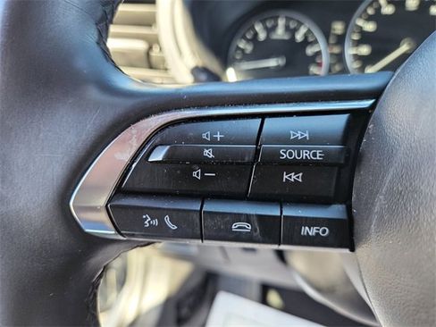 Used 2024 MAZDA MAZDA3 s image 28