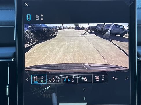 New 2026 GMC Yukon XL Denali w/ Denali Reserve Package image 15