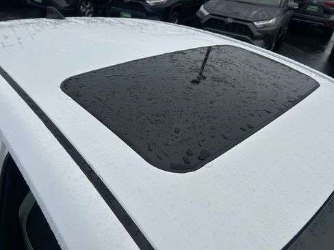 New 2026 Toyota Camry Hybrid image 28