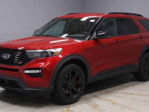 Certified 2022 Ford Explorer ST w/ Equipment Group 401A image 8