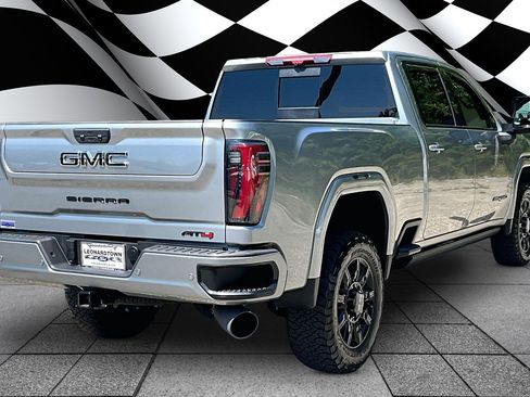 Used 2024 GMC Sierra 3500 AT4 w/ AT4 Premium Plus Package AWD/4WD image 2