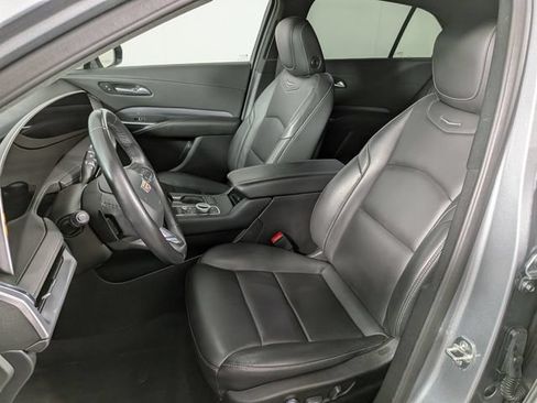 Used 2025 Cadillac XT4 Premium Luxury FWD image 14