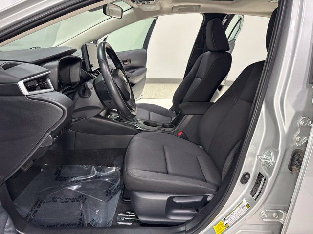 Used 2024 Toyota Corolla LE w/ LE Premium Package FWD image 12
