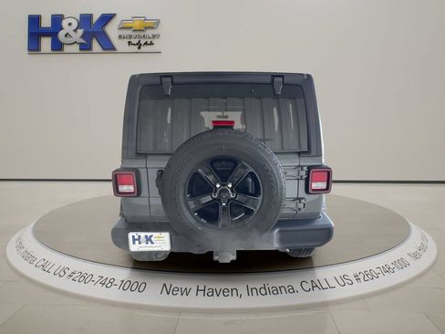 Used 2023 Jeep Wrangler Unlimited Sport AWD/4WD image 5