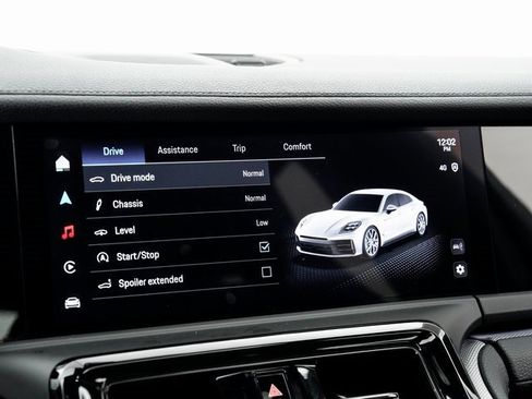 Used 2025 Porsche Panamera 4 image 19