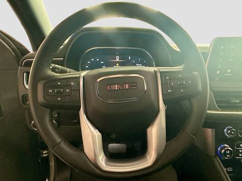 Used 2023 GMC Yukon SLE w/ LPO, Floor Liner Package AWD/4WD image 13