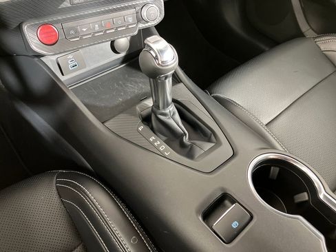 Certified 2025 Ford Mustang Premium image 27