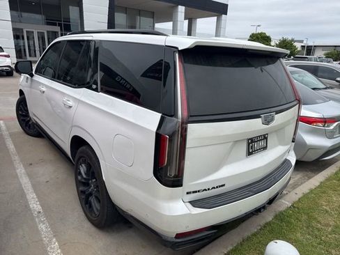 Used 2022 Cadillac Escalade Sport w/ Touring Package image 3