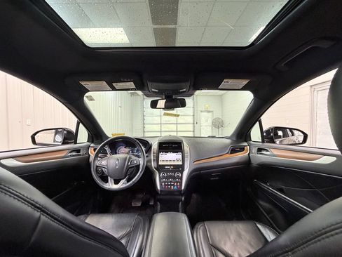 Used 2019 Lincoln MKC Reserve w/ MKC Climate Package FWD image 27