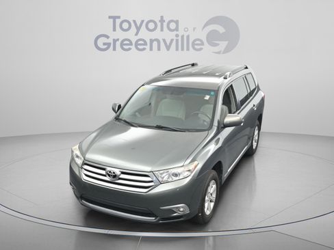 Used 2013 Toyota Highlander Plus FWD image 22