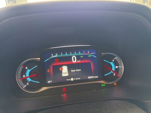 Used 2022 Honda Pilot Special Edition image 3
