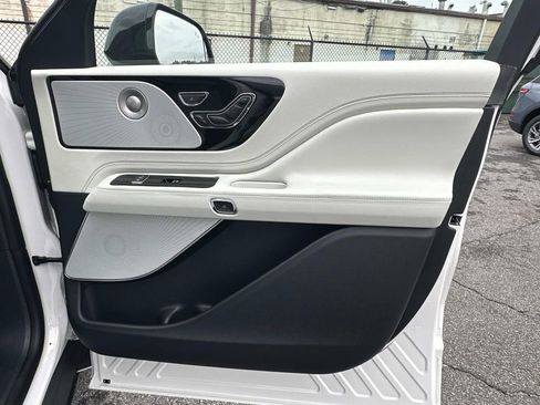 New 2026 Lincoln Aviator Black Label image 14