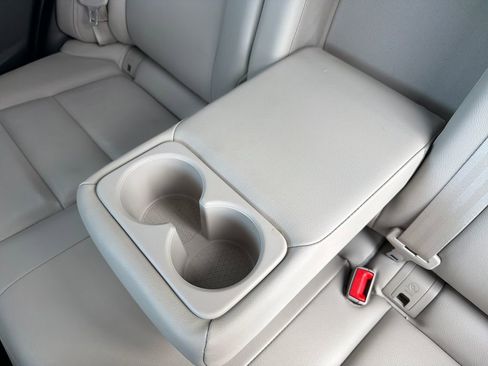 Used 2023 Nissan Rogue SL w/ SL Premium Package image 25