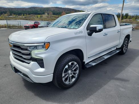 Certified 2023 Chevrolet Silverado 1500 High Country w/ Technology Package AWD/4WD image 4