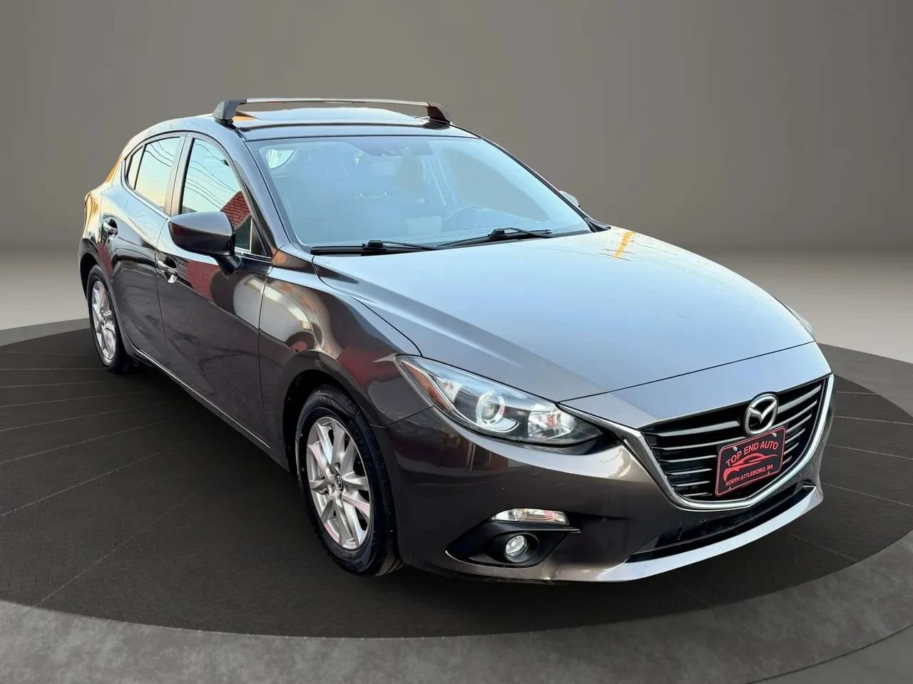 Used 2016 MAZDA MAZDA3 i Touring w/ Popular Equipment Package FWD image 6
