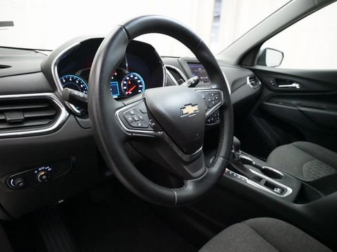 Used 2024 Chevrolet Equinox LT image 8