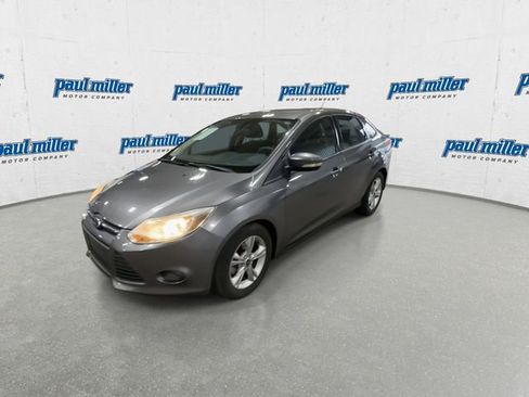 Used 2014 Ford Focus SE image 5