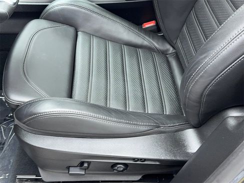 Used 2022 Alfa Romeo Stelvio Veloce image 38