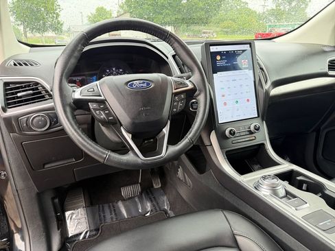Used 2024 Ford Edge SEL AWD/4WD image 17