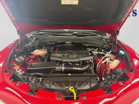 Used 2019 Alfa Romeo Stelvio Ti image 5