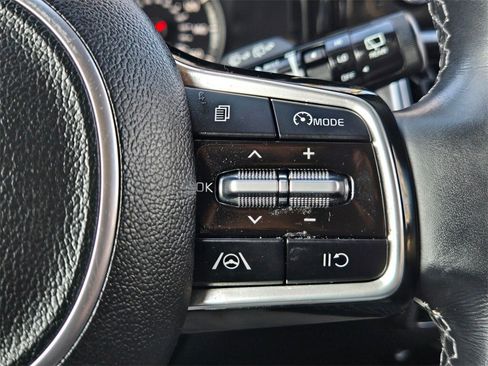 Used 2023 Kia Sorento S w/ Panoramic Sunroof Package image 19